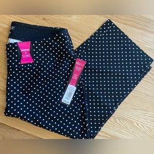 Women’s TeezHer Capri Leggings. Black w/White Polka Dots. NWT. Sz 1X